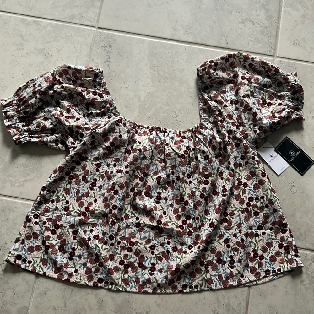Volcom top - Picture 4 of 6